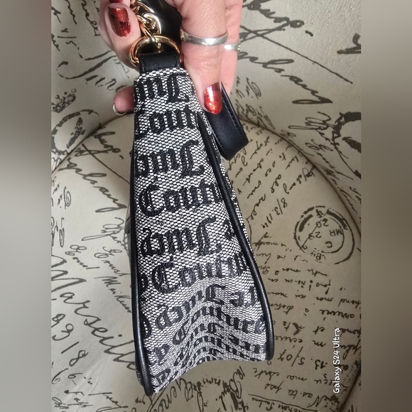 Juicy Couture shoulder bag EUC - Picture 3 of 13